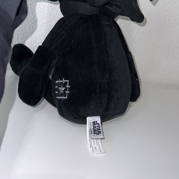 Scentsy Buddy - Star Wars - Darth Vader - Picture 6 of 10